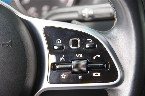 Mercedes-Benz Sprinter 519 3.5T OPEN LAADBAK, 3.5T TREKHAAK, DUBBELLUCHT, ADAPT. CRUISE, STANDKACHEL, CLIMA, LEDER STUUR, NAVI, MBUX, DUBBEL LUCHT