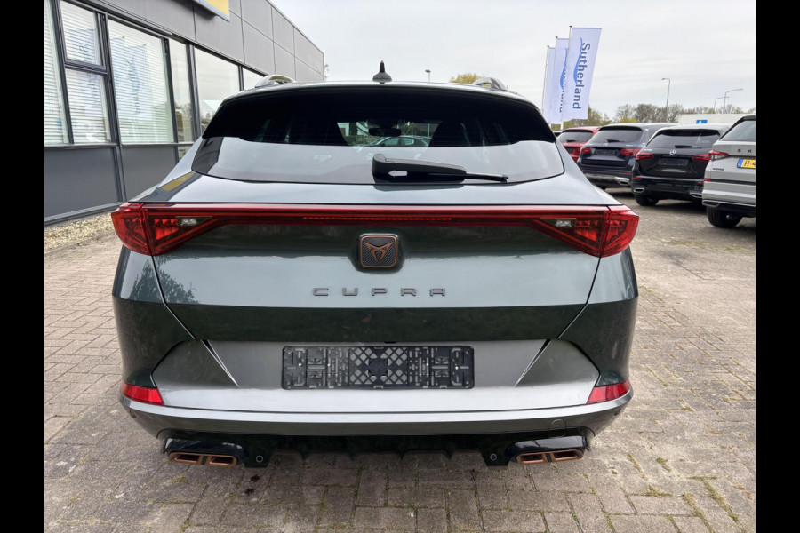 CUPRA Formentor 1.4 e-Hybrid VZ Copper Edition 245pk | PHEV | Plug-in Hybride | Stoelverwarming | Camera | Adaptieve cruisecontrol (ACC) | Elektrisch verstelbare stoelen met geheugen