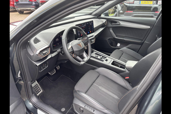 CUPRA Formentor 1.4 e-Hybrid VZ Copper Edition 245pk | PHEV | Plug-in Hybride | Stoelverwarming | Camera | Adaptieve cruisecontrol (ACC) | Elektrisch verstelbare stoelen met geheugen