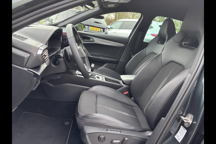 CUPRA Formentor 1.4 e-Hybrid VZ Copper Edition 245pk | PHEV | Plug-in Hybride | Stoelverwarming | Camera | Adaptieve cruisecontrol (ACC) | Elektrisch verstelbare stoelen met geheugen