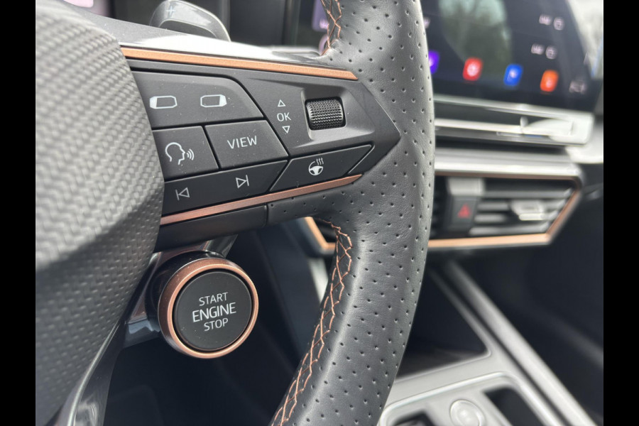 CUPRA Formentor 1.4 e-Hybrid VZ Copper Edition 245pk | PHEV | Plug-in Hybride | Stoelverwarming | Camera | Adaptieve cruisecontrol (ACC) | Elektrisch verstelbare stoelen met geheugen