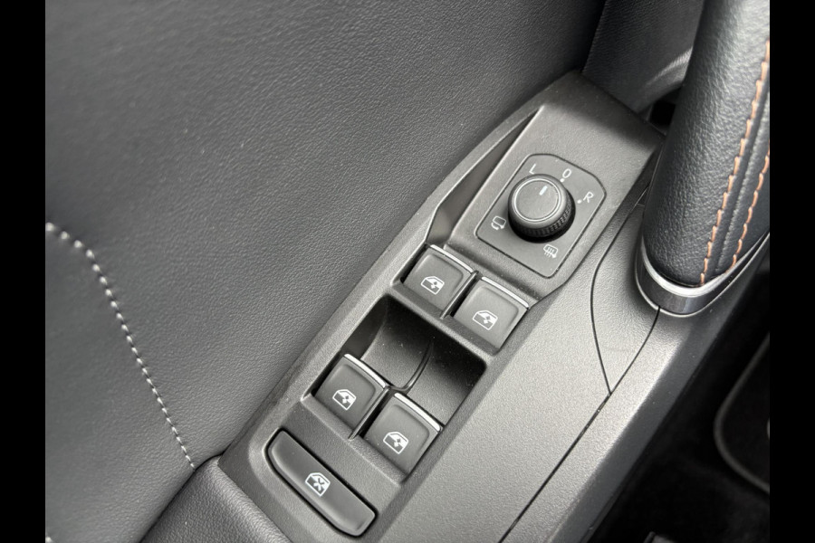 CUPRA Formentor 1.4 e-Hybrid VZ Copper Edition 245pk | PHEV | Plug-in Hybride | Stoelverwarming | Camera | Adaptieve cruisecontrol (ACC) | Elektrisch verstelbare stoelen met geheugen