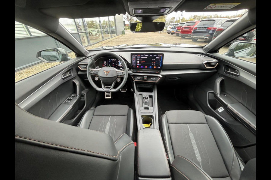 CUPRA Formentor 1.4 e-Hybrid VZ Copper Edition 245pk | PHEV | Plug-in Hybride | Stoelverwarming | Camera | Adaptieve cruisecontrol (ACC) | Elektrisch verstelbare stoelen met geheugen