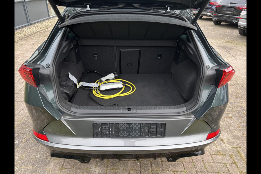 CUPRA Formentor 1.4 e-Hybrid VZ Copper Edition 245pk | PHEV | Plug-in Hybride | Stoelverwarming | Camera | Adaptieve cruisecontrol (ACC) | Elektrisch verstelbare stoelen met geheugen
