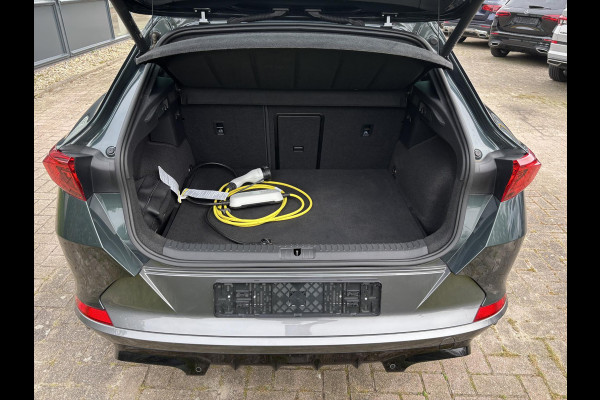 CUPRA Formentor 1.4 e-Hybrid VZ Copper Edition 245pk | PHEV | Plug-in Hybride | Stoelverwarming | Camera | Adaptieve cruisecontrol (ACC) | Elektrisch verstelbare stoelen met geheugen