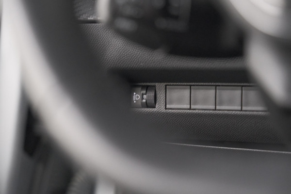 Peugeot 208 Hybrid 110 e-DCS6 Style | Parkeersensoren | Apple Carplay | Cruise Control | Airco