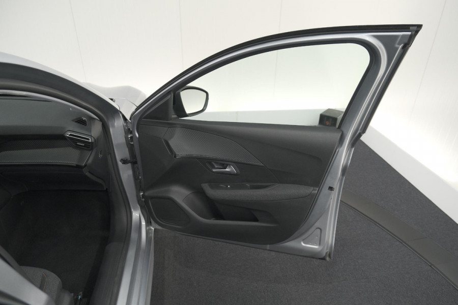 Peugeot 208 Hybrid 110 e-DCS6 Style | Parkeersensoren | Apple Carplay | Cruise Control | Airco