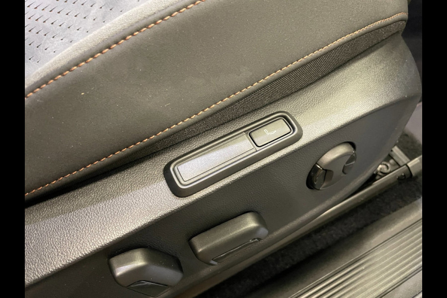 CUPRA Born Performance One 62 kWh|92%SOH|MASSAGE|ELEK.STOEL|ACC|CARPLAY|CAMERA|KEYLESS|STOEL+STUURVERW|NAVI|NAP|NL|INC.BTW|1e EIG|