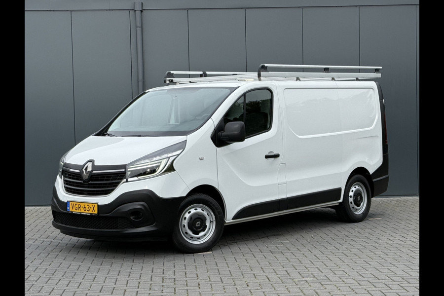 Renault Trafic 2.0 dCi 120 PK / L1H1 / 1e EIG. / TREKHAAK / IMPERIAAL / AIRCO / CRUISE / 3-ZITS / LED