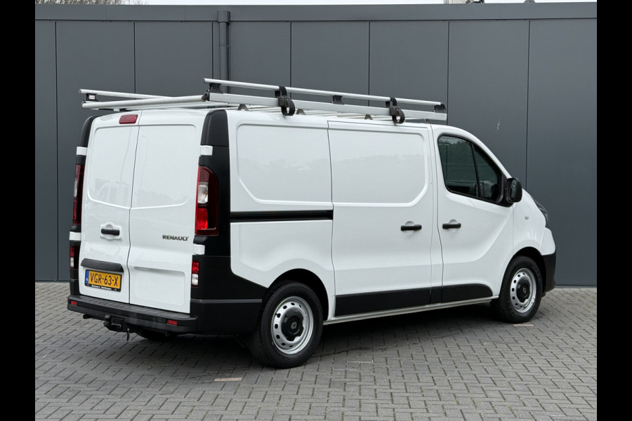 Renault Trafic 2.0 dCi 120 PK / L1H1 / 1e EIG. / TREKHAAK / IMPERIAAL / AIRCO / CRUISE / 3-ZITS / LED