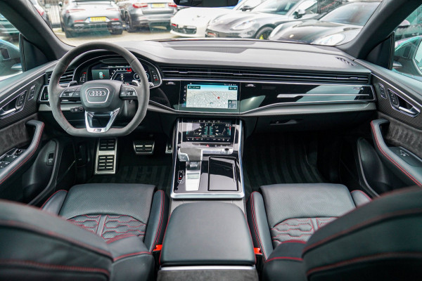 Audi RSQ8 4.0 TFSI RS Q8 Quattro | Massage | Carbon | Alcantara | Stoelkoeling/verwarming | Bang&Olufsen | Memory | 23 inch | NAP