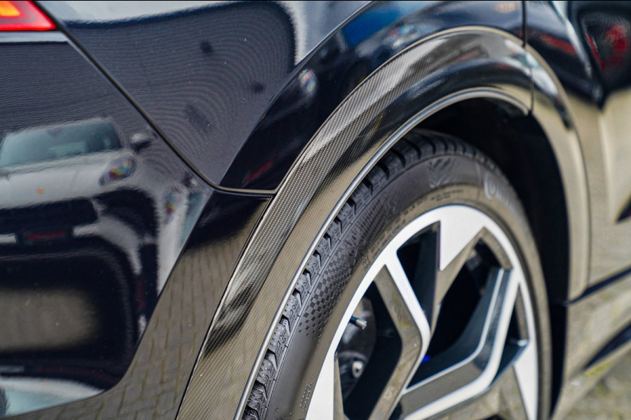 Audi RSQ8 4.0 TFSI RS Q8 Quattro | Massage | Carbon | Alcantara | Stoelkoeling/verwarming | Bang&Olufsen | Memory | 23 inch | NAP