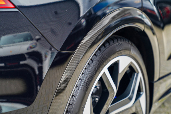 Audi RSQ8 4.0 TFSI RS Q8 Quattro | Massage | Carbon | Alcantara | Stoelkoeling/verwarming | Bang&Olufsen | Memory | 23 inch | NAP