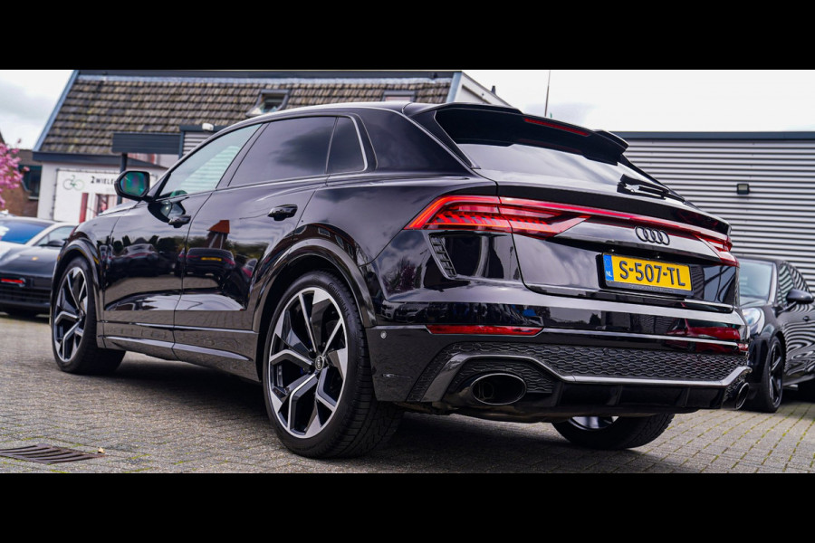 Audi RSQ8 4.0 TFSI RS Q8 Quattro | Massage | Carbon | Alcantara | Stoelkoeling/verwarming | Bang&Olufsen | Memory | 23 inch | NAP