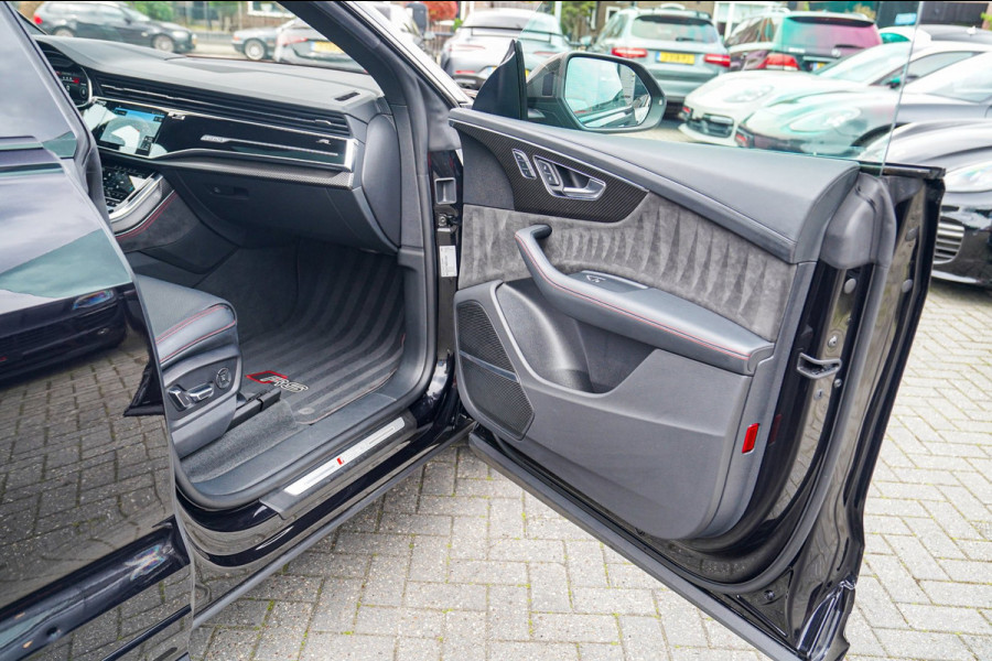 Audi RSQ8 4.0 TFSI RS Q8 Quattro | Massage | Carbon | Alcantara | Stoelkoeling/verwarming | Bang&Olufsen | Memory | 23 inch | NAP