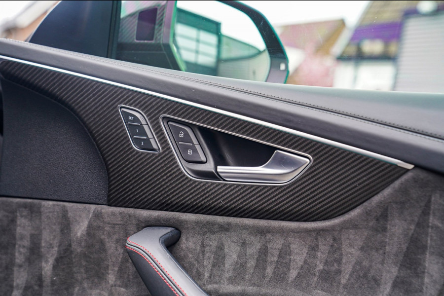 Audi RSQ8 4.0 TFSI RS Q8 Quattro | Massage | Carbon | Alcantara | Stoelkoeling/verwarming | Bang&Olufsen | Memory | 23 inch | NAP