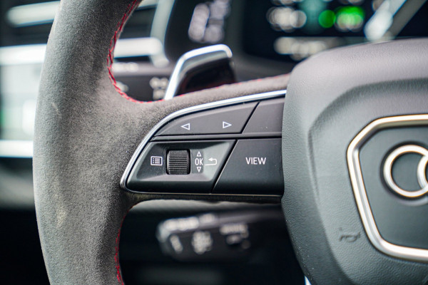 Audi RSQ8 4.0 TFSI RS Q8 Quattro | Massage | Carbon | Alcantara | Stoelkoeling/verwarming | Bang&Olufsen | Memory | 23 inch | NAP