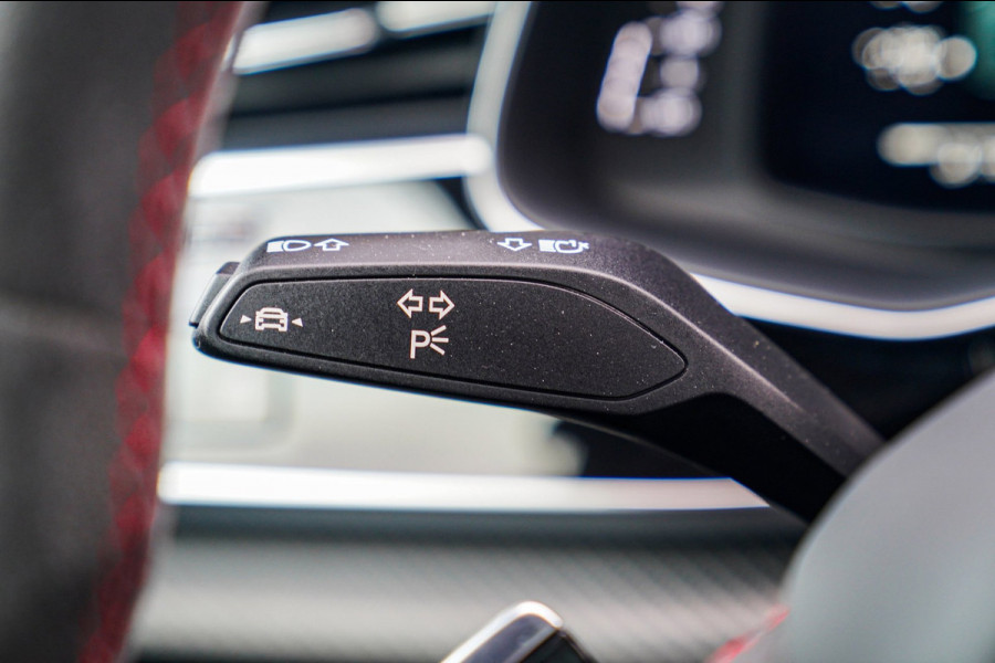 Audi RSQ8 4.0 TFSI RS Q8 Quattro | Massage | Carbon | Alcantara | Stoelkoeling/verwarming | Bang&Olufsen | Memory | 23 inch | NAP