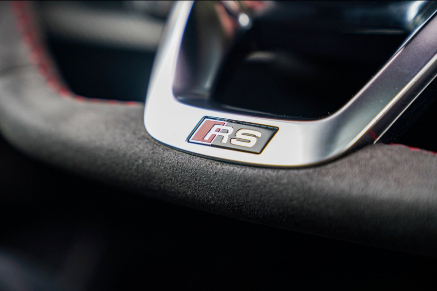 Audi RSQ8 4.0 TFSI RS Q8 Quattro | Massage | Carbon | Alcantara | Stoelkoeling/verwarming | Bang&Olufsen | Memory | 23 inch | NAP