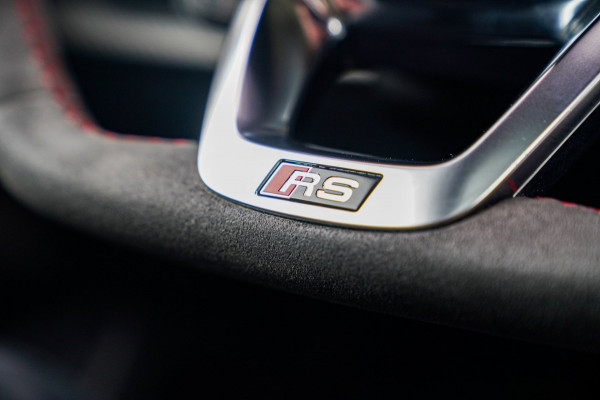 Audi RSQ8 4.0 TFSI RS Q8 Quattro | Massage | Carbon | Alcantara | Stoelkoeling/verwarming | Bang&Olufsen | Memory | 23 inch | NAP