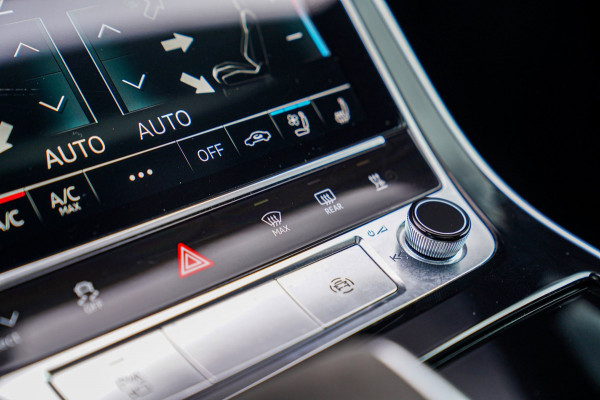 Audi RSQ8 4.0 TFSI RS Q8 Quattro | Massage | Carbon | Alcantara | Stoelkoeling/verwarming | Bang&Olufsen | Memory | 23 inch | NAP