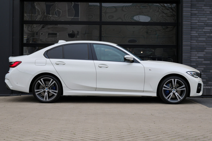 BMW 3-serie 330e Business Edition Plus | BTW | NAP | M-SPORT | LASER | KEYLESS | 360 | LEDER | DEALER ONDH |