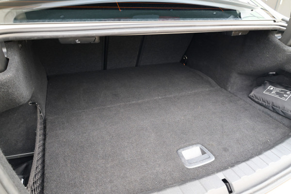 BMW 3-serie 330e Business Edition Plus | BTW | NAP | M-SPORT | LASER | KEYLESS | 360 | LEDER | DEALER ONDH |