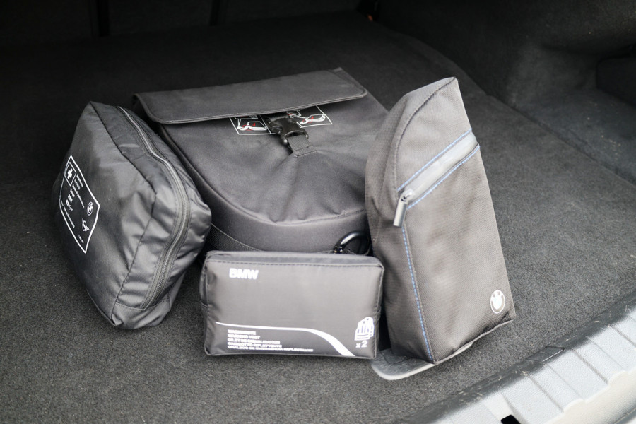 BMW 3-serie 330e Business Edition Plus | BTW | NAP | M-SPORT | LASER | KEYLESS | 360 | LEDER | DEALER ONDH |