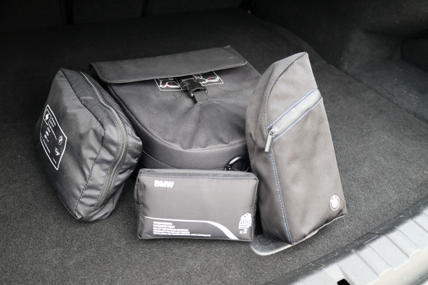 BMW 3-serie 330e Business Edition Plus | BTW | NAP | M-SPORT | LASER | KEYLESS | 360 | LEDER | DEALER ONDH |