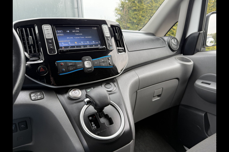 Nissan E-NV200 40 kWh / FULL ELECTRIC / 1e EIG. / 24.371 KM / AIRCO / CRUISE / CAMERA / INRICHTING