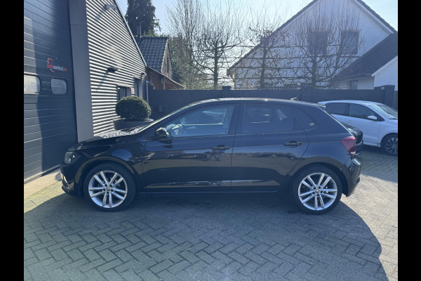 Volkswagen Polo 1.0 TSI Highline | Navigatie | Adaptive Cruise Control | DAB | Privacy Glass | Climate Control | Lichtmetalen Velgen |