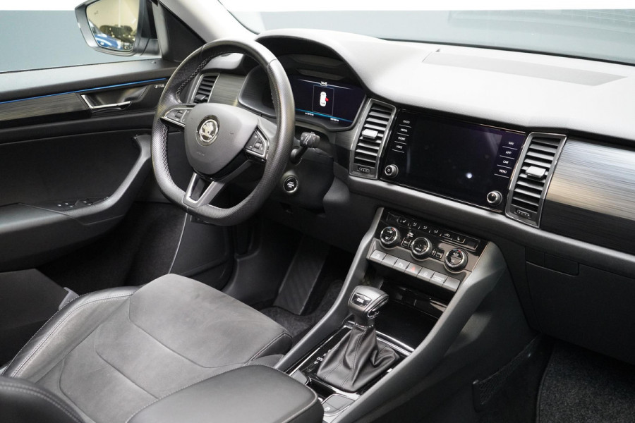 Škoda Kodiaq 1.5 TSi 150pk Business Edition DSG | Trekhaak | Panoramadak | Blind-Spot | Adaptive cruise | Sfeerverlichting | Camera