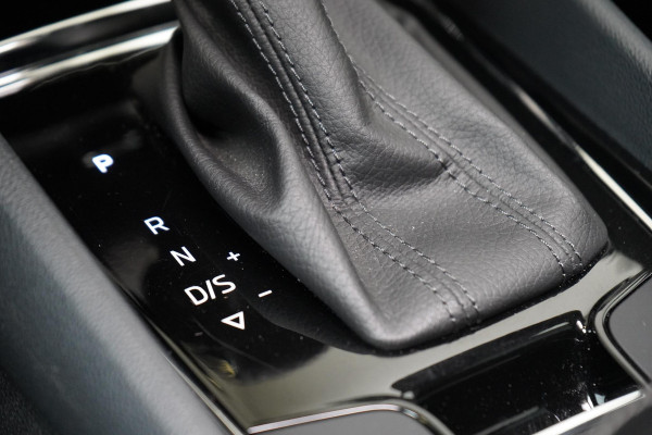 Škoda Kodiaq 1.5 TSi 150pk Business Edition DSG | Trekhaak | Panoramadak | Blind-Spot | Adaptive cruise | Sfeerverlichting | Camera