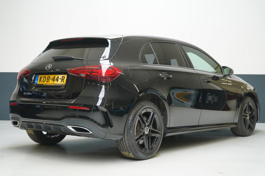 Mercedes-Benz A-Klasse 250 e AMG Line | SoH 96% | Sfeerverlichting | Navigatie | Black pakket | Sportstoelen