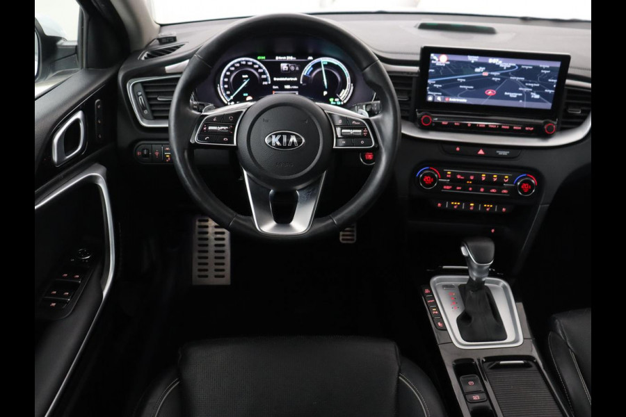 Kia Ceed 1.6 GDI PHEV ExecutiveLine | SOH 93% | Panoramadak | Stoelventilatie | Leder | Camera | Carplay | Half leder | Stuurverwarming | Full LED | Keyless | Navigatie | Digital Cockpit | Plug In