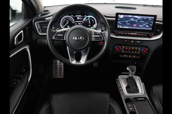 Kia Ceed 1.6 GDI PHEV ExecutiveLine | SOH 93% | Panoramadak | Stoelventilatie | Leder | Camera | Carplay | Half leder | Stuurverwarming | Full LED | Keyless | Navigatie | Digital Cockpit | Plug In