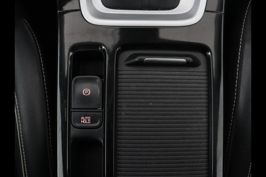 Kia Ceed 1.6 GDI PHEV ExecutiveLine | SOH 93% | Panoramadak | Stoelventilatie | Leder | Camera | Carplay | Half leder | Stuurverwarming | Full LED | Keyless | Navigatie | Digital Cockpit | Plug In