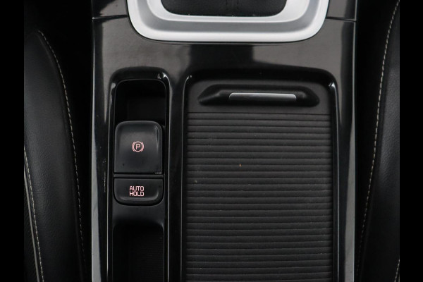 Kia Ceed 1.6 GDI PHEV ExecutiveLine | SOH 93% | Panoramadak | Stoelventilatie | Leder | Camera | Carplay | Half leder | Stuurverwarming | Full LED | Keyless | Navigatie | Digital Cockpit | Plug In