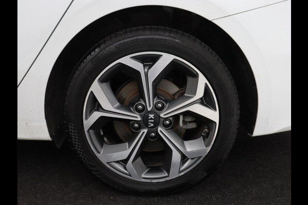 Kia Ceed 1.6 GDI PHEV ExecutiveLine | SOH 93% | Panoramadak | Stoelventilatie | Leder | Camera | Carplay | Half leder | Stuurverwarming | Full LED | Keyless | Navigatie | Digital Cockpit | Plug In