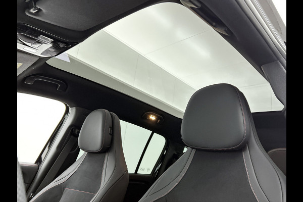Mercedes-Benz Glb 250+ Business Solution AMG 7p. 85.5 kWh | Premium pakket | Winterpakket | Nightpakket | Trekhaak | Verstelbare demping | 20” multispaakse AMG-velgen | Vast panoramadak | Sfeerverlichting | GUARD 360° |