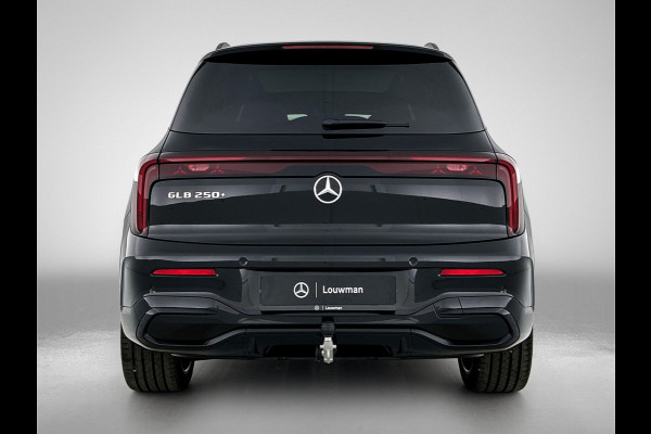Mercedes-Benz Glb 250+ Business Solution AMG 7p. 85.5 kWh | Premium pakket | Winterpakket | Nightpakket | Trekhaak | Verstelbare demping | 20” multispaakse AMG-velgen | Vast panoramadak | Sfeerverlichting | GUARD 360° |