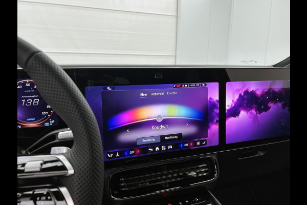 Mercedes-Benz Glb 250+ Business Solution AMG 7p. 85.5 kWh | Premium pakket | Winterpakket | Nightpakket | Trekhaak | Verstelbare demping | 20” multispaakse AMG-velgen | Vast panoramadak | Sfeerverlichting | GUARD 360° |