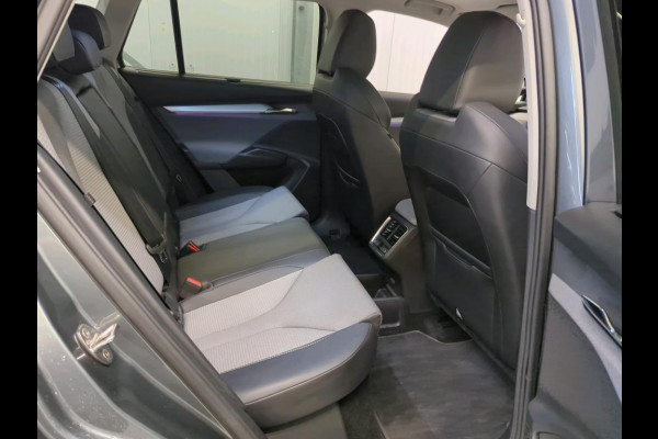 Škoda Enyaq 60 Business Edition 29.500 km | Virtual Cockpit | Navigatie | Panorama-Dak | WORDT VERWACHT