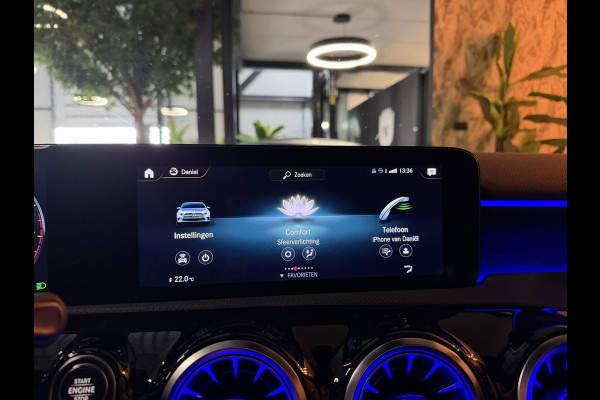 Mercedes-Benz A-Klasse 200 AMG Line Junge Sterne Garantie Pano Ambient Night Camera Carplay StoelVW Cruise Clima Navi Dab Rijklaar