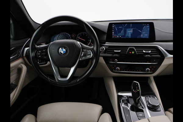 BMW 5 Serie Touring 520i H.E. 184 PK AUT. LUXURY LINE + COMFORTZETELS | AFN. TREKHAAK | PANORAMA | LIVE COCKPIT | ADAPTIVE CRUISE