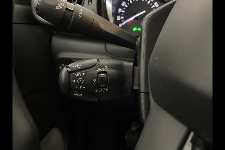 Citroën C3 1.2 PureTech Live AIRCO SCHERM ELELK RAMEN CENT VERG MULTI STUUR 5DRS LAGE KM STAND ZEER NETTE AUTO