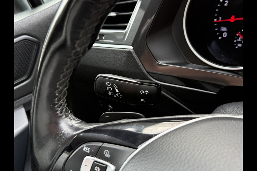 Volkswagen Tiguan 1.5 TSI ACT Comfortline | Apple Carplay | ACC | Trekaak | Draadloze lader