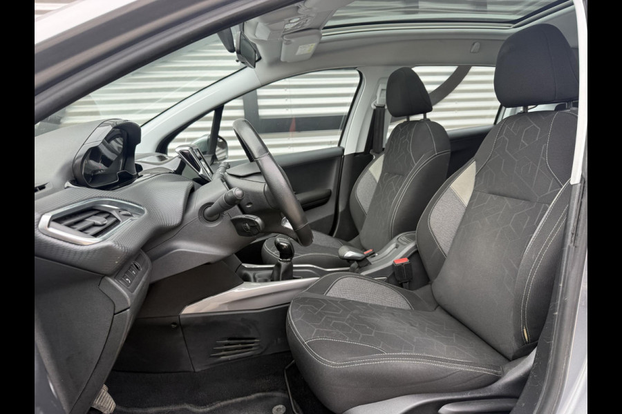 Peugeot 2008 1.2 PureTech Blue Lion 2e Eigenaar|Navi|Pano|Trekhaak|Airco|Cruise|PDC|Carplay|N.A.P|APK tot 05-2027