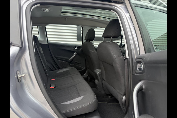 Peugeot 2008 1.2 PureTech Blue Lion 2e Eigenaar|Navi|Pano|Trekhaak|Airco|Cruise|PDC|Carplay|N.A.P|APK tot 05-2027