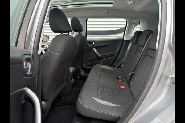 Peugeot 2008 1.2 PureTech Blue Lion 2e Eigenaar|Navi|Pano|Trekhaak|Airco|Cruise|PDC|Carplay|N.A.P|APK tot 05-2027